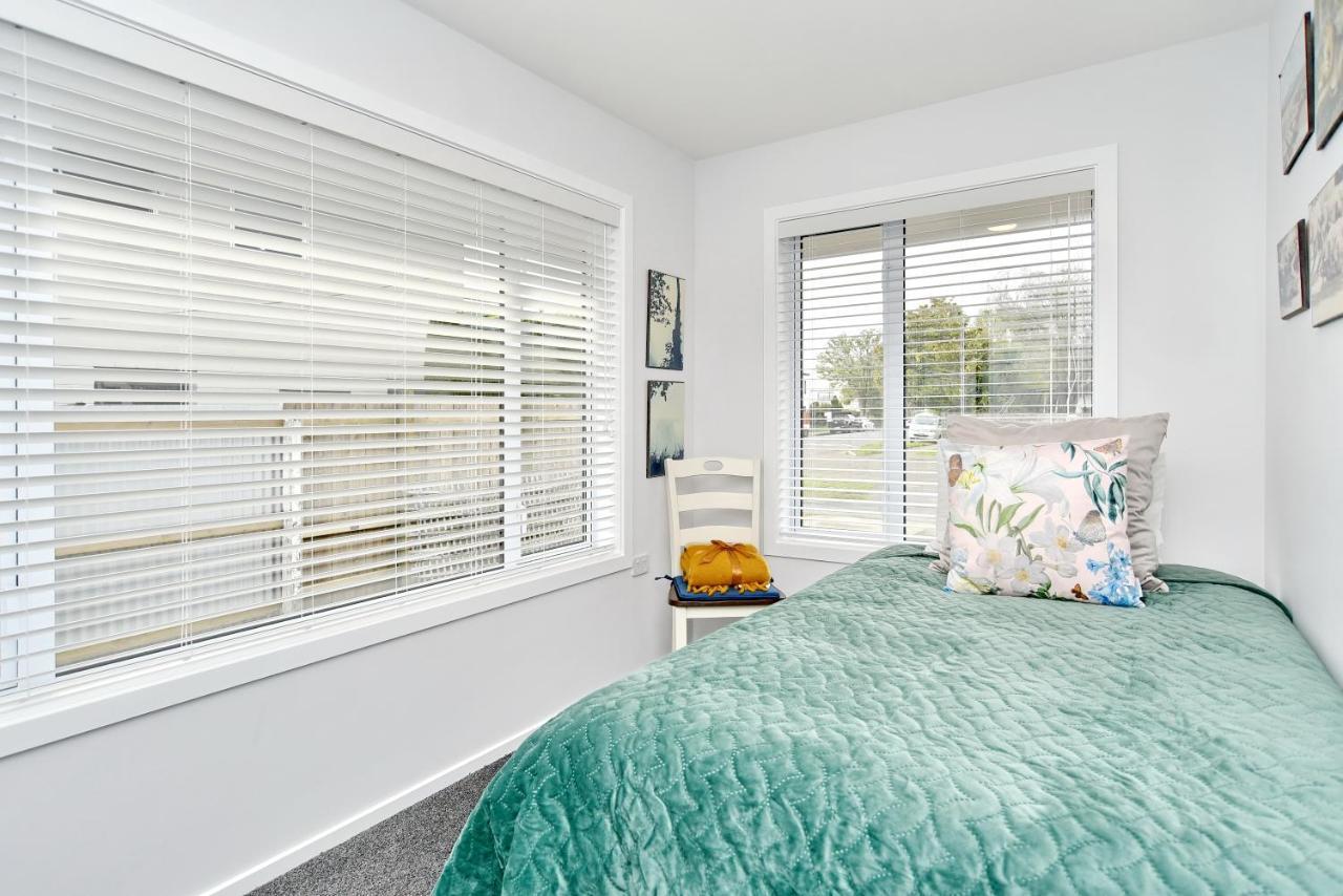 Brockworth Place - Christchurch Holiday Homes מראה חיצוני תמונה